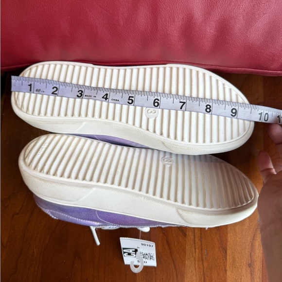 Madden NYC Shoes Iridescent Purple Kids Sneakers Runners Girls Size 3 - Picture 11 of 11